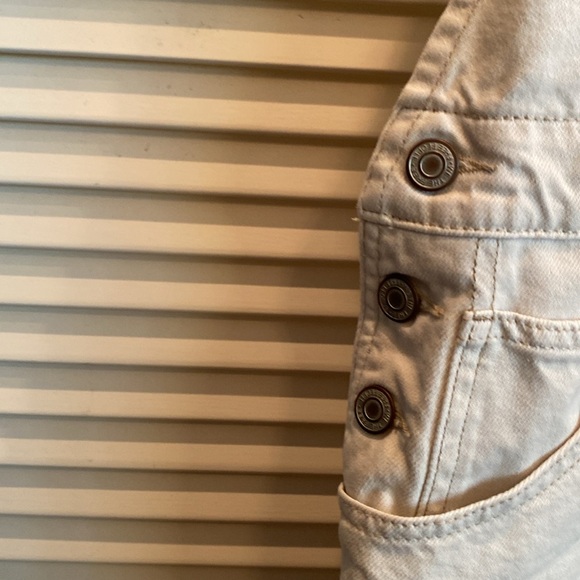 Free People Denim shorts 2 available check sizes - Picture 3 of 11